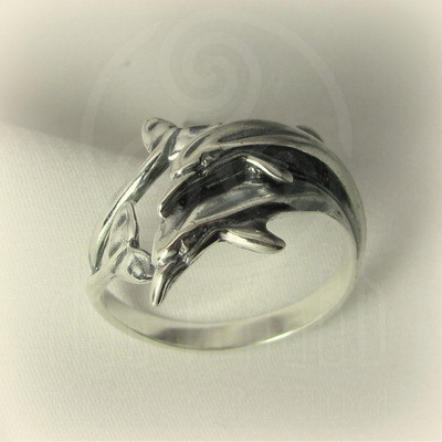 Кольцо "Дельфины" Арт. 2728с серебрение
